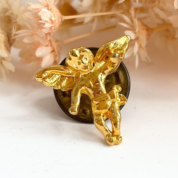 Teeny Tiny Cherub Gold Toned Angel Vintage Religious | Catholic Lapel Pin - Picture 1 of 8